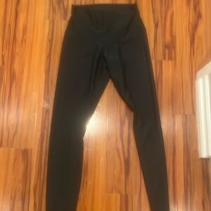 Green lulu lemon legging lightly worn and athletic